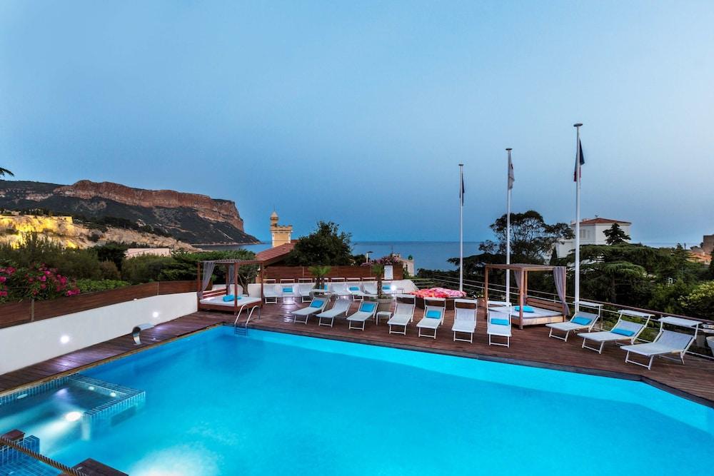Western La Rade Cassis
