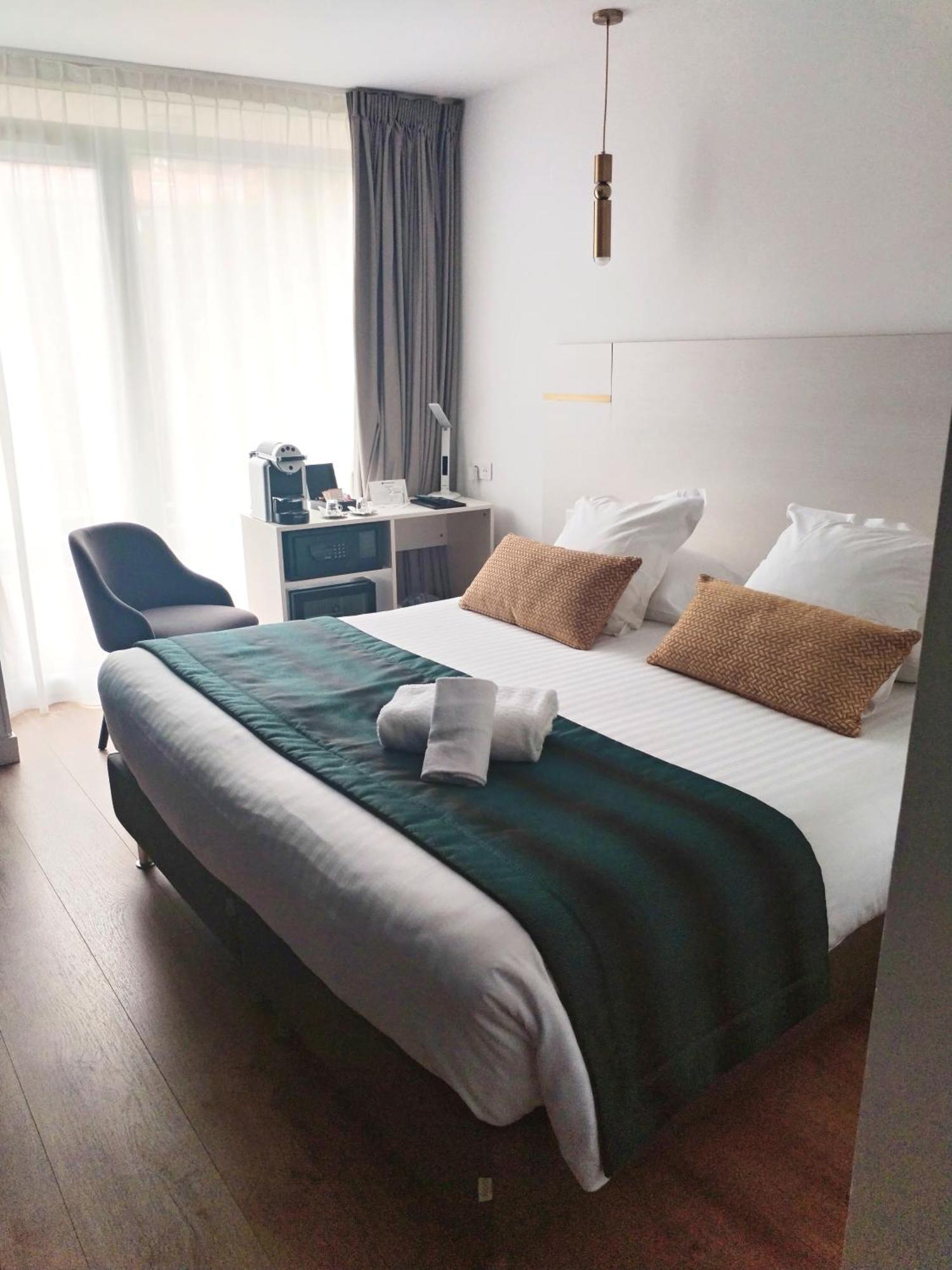 Western La Rade Hotel